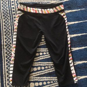 Fabletics cropped yoga pants